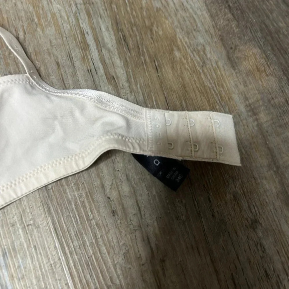 Soma Beige Lightly Padded Underwire T Shirt Bra Size 34C - Picture 3 of 5